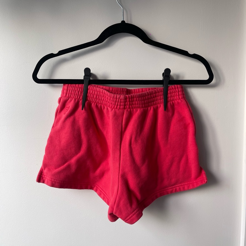 Aritzia TNA Hi-Rise 3” Sweatshorts